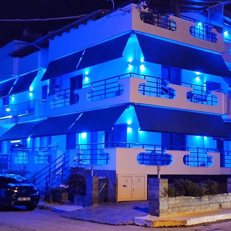 The Blue Beach Apartments Néa Péramos Exterior foto